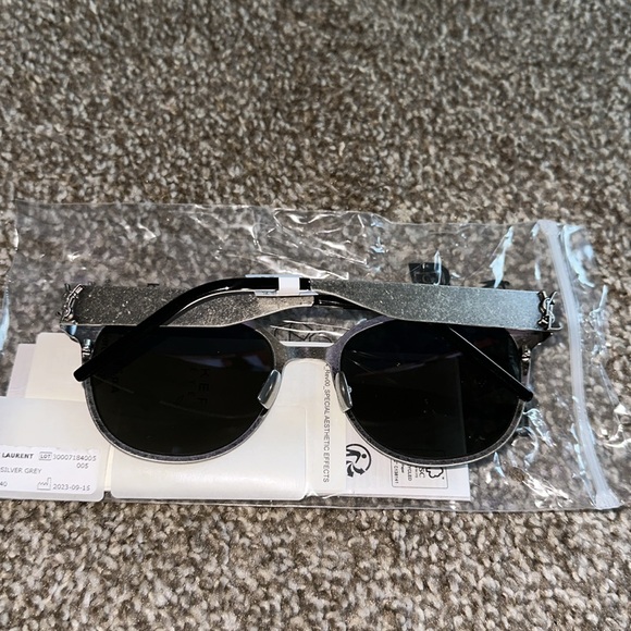 Saint Lauren Rustic Silver 54mm Oval Sunglasses main image 9